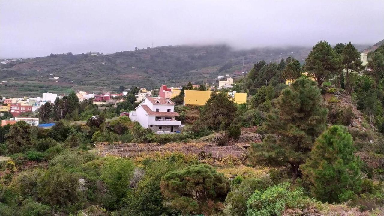 La Campana De Arriba Apartment